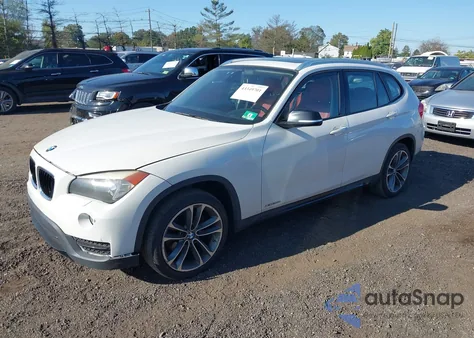 2014 BMW X1 xDrive28I из США, поврежденный, VIN WBAVL1C53EVY22650